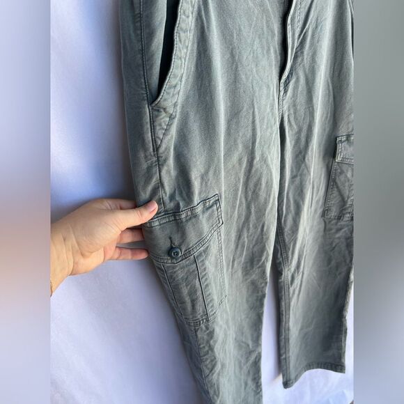 American Eagle Women’s Stretch High Rise Cargo Pant Straight Leg size 12 - Picture 5 of 8